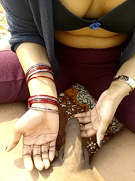 Snapshot of x_couple2 chatting on 02-16-26, 09:30 x couple2 online show from 02-16-26, 09:30