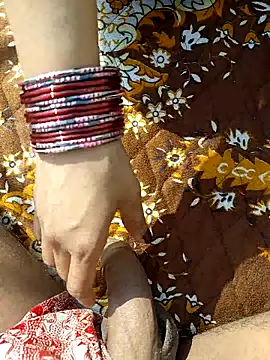 Snapshot of x_couple2 chatting on 02-17-26, 09:17 x couple2 online show from 02-17-26, 09:17