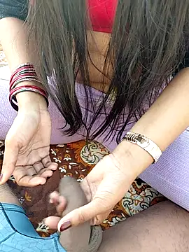 Snapshot of x_couple2 chatting on 02-24-26, 11:33 x couple2 online show from 02-24-26, 11:33