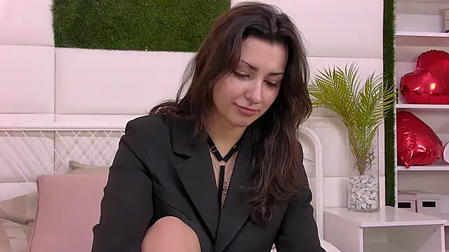 AngelaCox online show from 02-18-26, 07:17