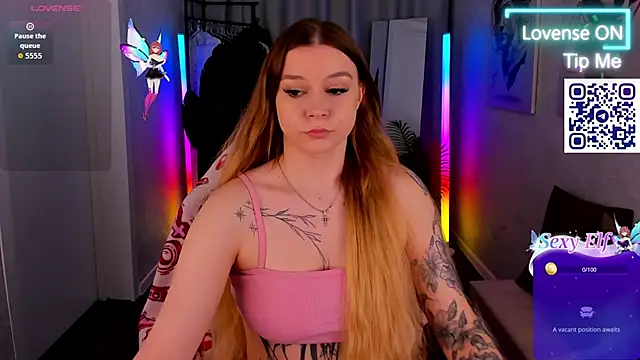 Snapshot of Amy_Davisss chatting on 05-22-26, 01:03 Amy Davisss online show from 05-22-26, 01:03