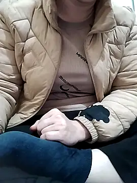 LiilyZi online show from 02-26-26, 12:54