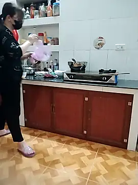 LiilyZi online show from 03-15-26, 10:33