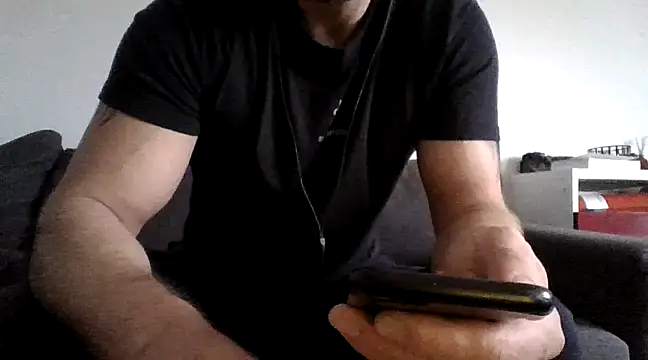 Snapshot of Tommyzzzzzz chatting on 12-27-24, 08:45 Tommyzzzzzz online show from 12-27-24, 08:45