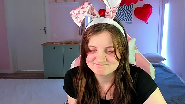 Snapshot of Maria_Rogers chatting on 02-20-26, 06:19 Maria Rogers online show from 02-20-26, 06:19