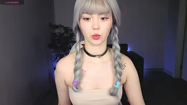Snapshot of PONKY_PINKY chatting on 05-13-26, 02:40 PONKY PINKY online show from 05-13-26, 02:40