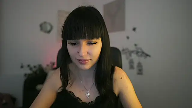 Shiningstarnew18 online show from 02-19-26, 07:33