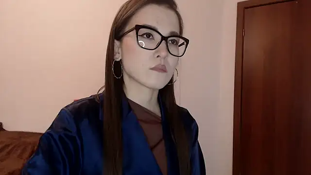 Snapshot of NikollSweet chatting on 03-21-26, 02:54 NikollSweet online show from 03-21-26, 02:54