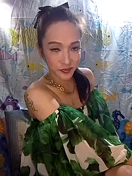 GeorginaLove09 online show from 04-13-26, 07:56