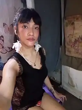 Snapshot of GeorginaLove09 chatting on 06-14-26, 03:52 GeorginaLove09 online show from 06-14-26, 03:52