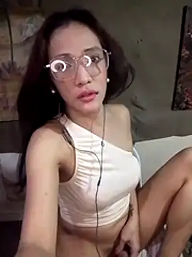 Snapshot of GeorginaLove09 chatting on 07-04-26, 12:43 GeorginaLove09 online show from 07-04-26, 12:43