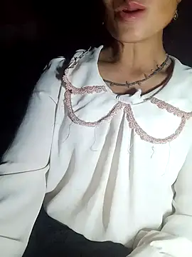 Snapshot of witch-xx chatting on 07-10-26, 01:33 witch-xx online show from 07-10-26, 01:33