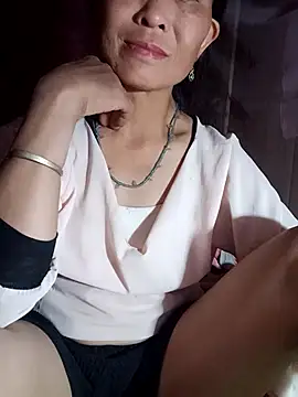 witch-xx online show from 04-14-26, 11:48