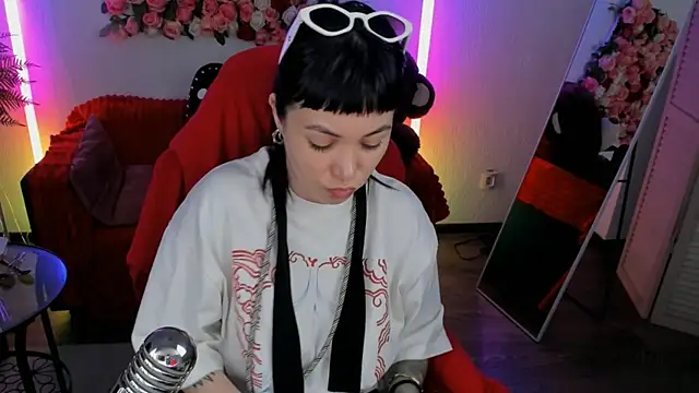 NeoGeisha online show from 05-19-26, 01:40