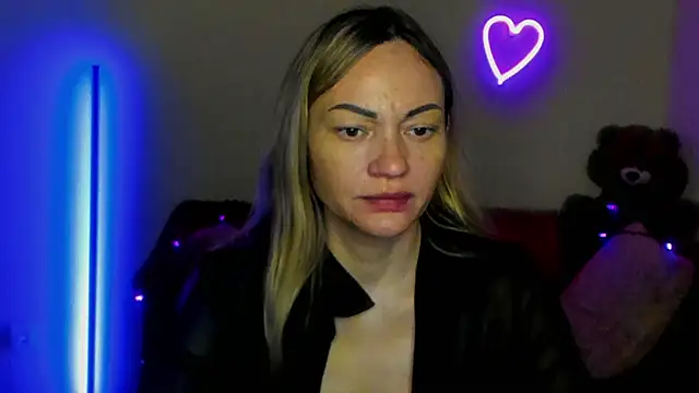 BlondMikey22 online show from 06-03-26, 05:30
