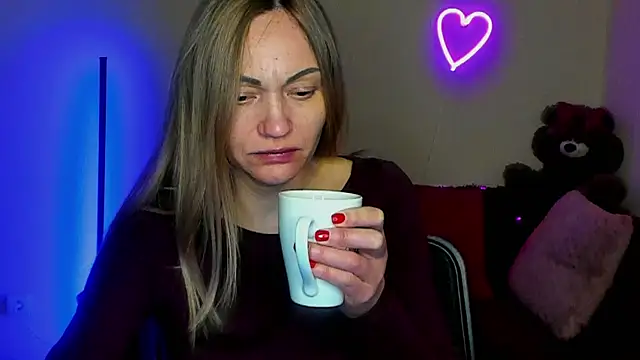 BlondMikey22 online show from 04-11-26, 05:27