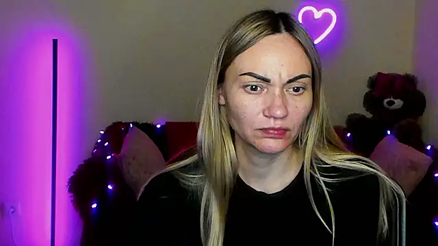 BlondMikey22 online show from 04-18-26, 07:07