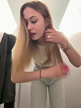 blonde exe online show from 05-05-26, 03:26