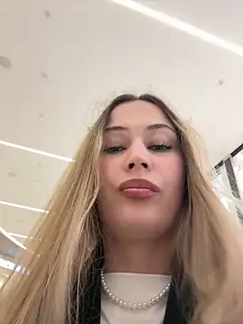 blonde exe online show from 05-15-26, 03:32