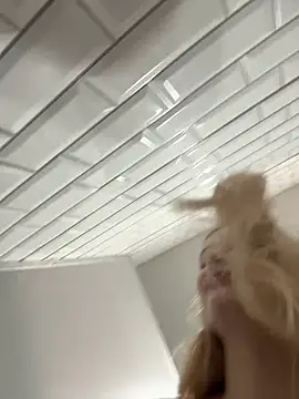 blonde exe online show from 02-28-26, 09:42