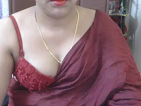 Snapshot of Cute_Sheetal chatting on 06-08-26, 02:17 Cute Sheetal online show from 06-08-26, 02:17