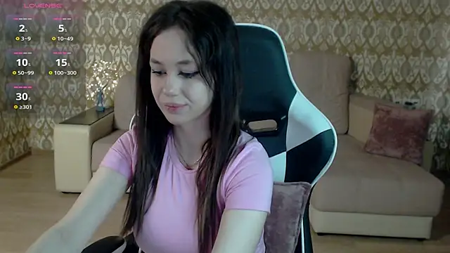 laylaura online show from 05-03-26, 09:03