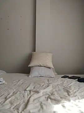 Snapshot of Lyonette_reading1 chatting on 02-27-26, 02:17 Lyonette reading1 online show from 02-27-26, 02:17