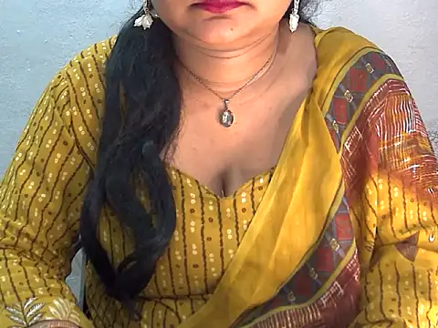 Saniya K2 online show from 06-18-26, 04:23