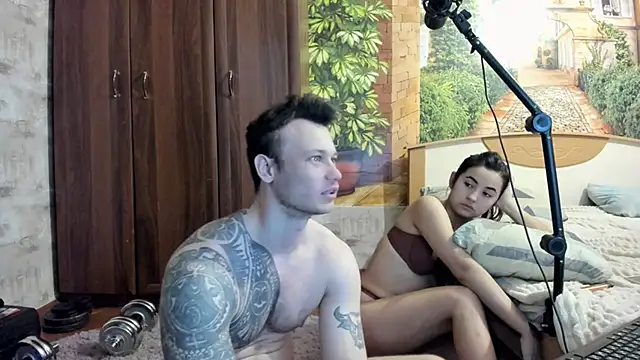 Snapshot of _littleangie_ chatting on 02-05-26, 12:39 littleangie online show from 02-05-26, 12:39