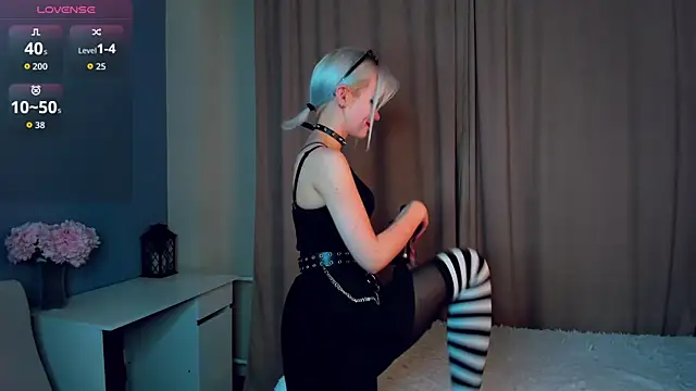 GoldenLenarz online show from 04-06-26, 11:11