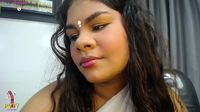 Snapshot of yaazhinii chatting on 07-15-26, 11:50 yaazhinii online show from 07-15-26, 11:50