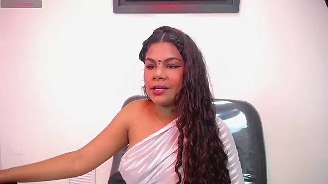 yaazhinii online show from 03-16-26, 11:47