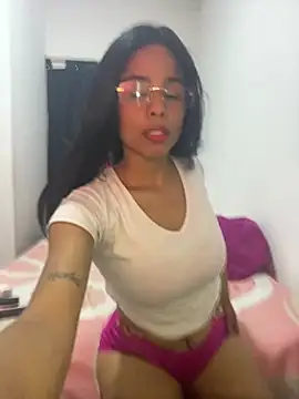 Snapshot of brytaniweed chatting on 02-14-26, 04:23 brytaniweed online show from 02-14-26, 04:23