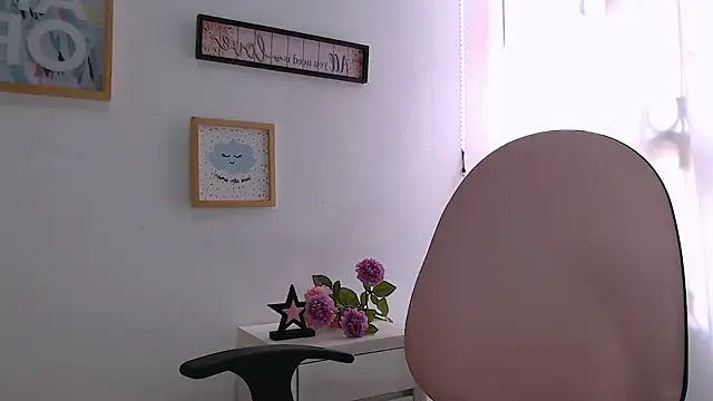 Snapshot of Aantoniaa_brown27 chatting on 02-20-26, 01:46 Aantoniaa brown27 online show from 02-20-26, 01:46