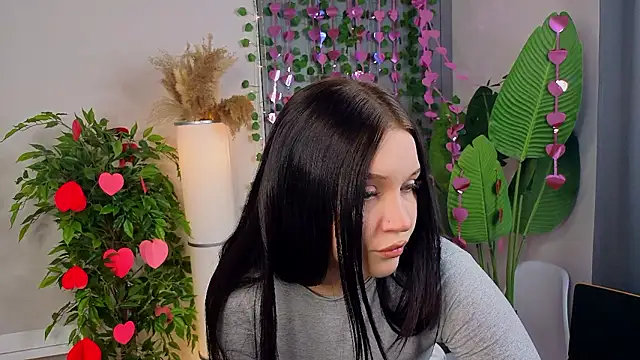 RoxannRunk online show from 02-17-26, 06:11