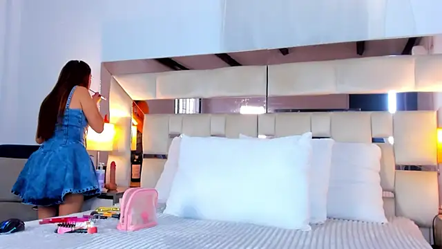 EloiseClairmont online show from 03-20-26, 08:21