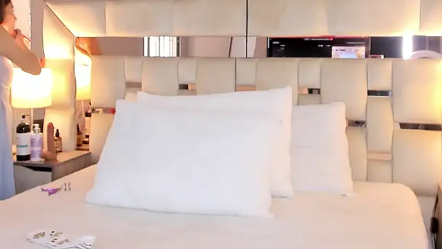 EloiseClairmont online show from 03-13-26, 07:52