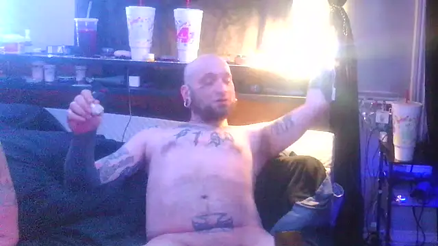 Xo Nichole Xo online show from 05-18-26, 04:01