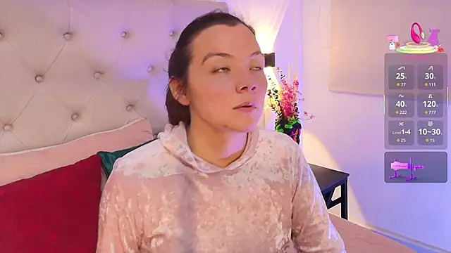 MiccaMadison online show from 04-08-26, 02:51