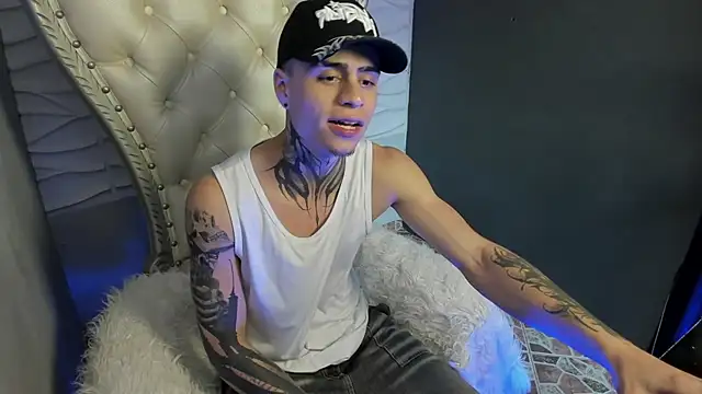 Snapshot of acxel_prescot chatting on 02-14-26, 08:42 acxel prescot online show from 02-14-26, 08:42