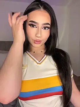 Snapshot of Sofiia_Vegaa chatting on 06-28-26, 01:45 Sofiia Vegaa online show from 06-28-26, 01:45