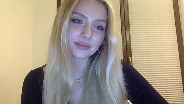 MayaWetDream online show from 05-12-26, 08:15