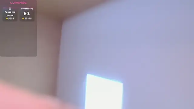 Snapshot of rox_luxury_tf chatting on 07-04-26, 12:43 rox luxury tf online show from 07-04-26, 12:43
