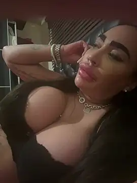 Lovermolls online show from 02-20-26, 01:57