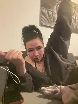 Snapshot of zoeelovee chatting on 02-27-26, 08:30 zoeelovee online show from 02-27-26, 08:30