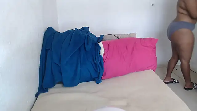 AlyssaBrown online show from 04-09-26, 09:04