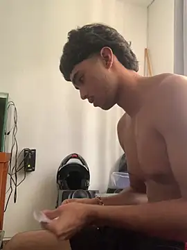 Snapshot of Samore_ chatting on 02-12-26, 05:13 Samore online show from 02-12-26, 05:13