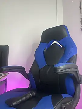 sooe fox online show from 04-03-26, 02:40