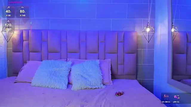 Snapshot of Naomi-Thompson chatting on 02-09-26, 06:39 Naomi-Thompson online show from 02-09-26, 06:39