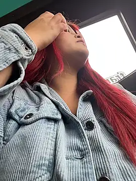 Snapshot of Lia-Moon77 chatting on 02-24-26, 07:04 Lia-Moon77 online show from 02-24-26, 07:04